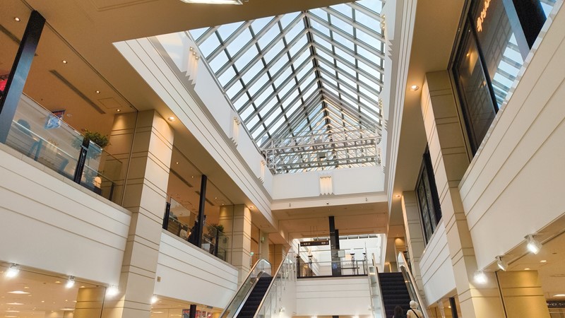 屋内明るい場所